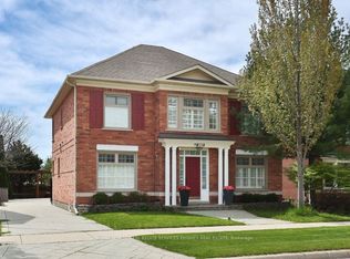 200 Lexington Rd, Oakville, ON L6H6L6