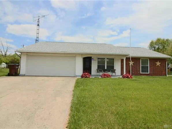 236 S Hillcrest Dr, Germantown, OH 45327