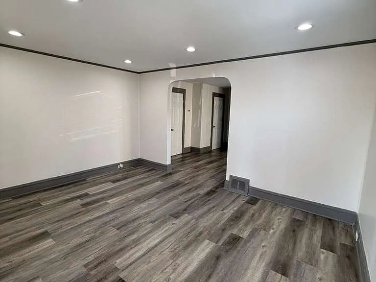 1338 Thoreau Rd — Photo 5