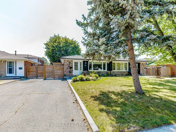 45 Grange Dr, Brampton, ON L6X 2H1