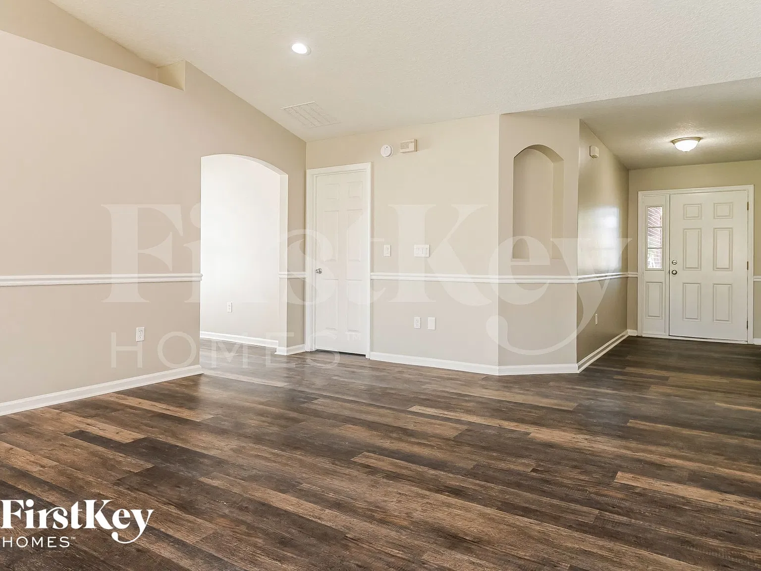 3 bed, 2.0 bath, 1868 sqft, $2,590 — Photo 4