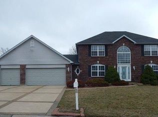 1664 Rembrandt Dr, Dardenne Prairie, MO 63368