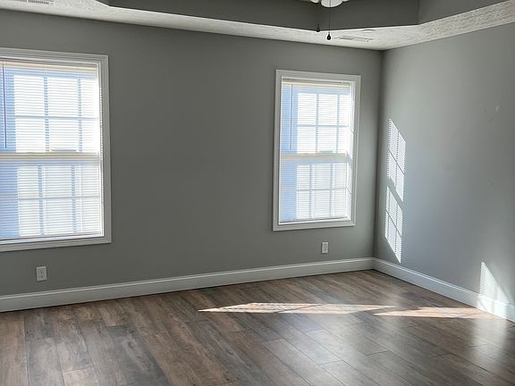 4th image of 460 White Dogwood Dr