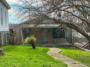 79 Mahlon St, Shinnston, WV 26431