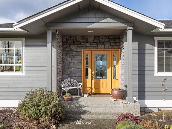 2nd image of 131 Savanna Soleil Way