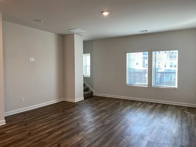 2031 Tears Ln — Photo 8