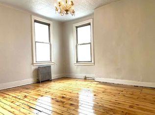 275 Leonard St #2R, Brooklyn, NY 11211