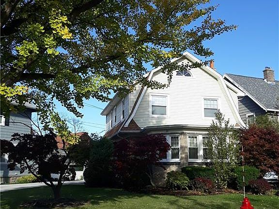 4th image of 22 Pelham Dr