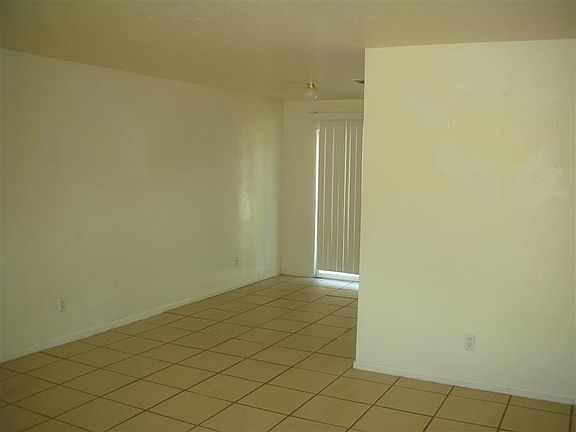 4th image of 16754 Lacy St