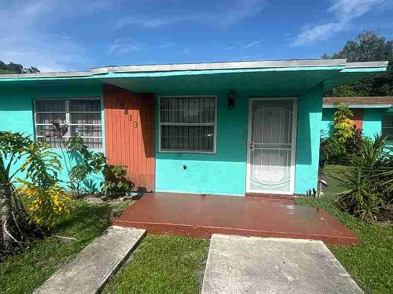 15811-15813 NW 38th Pl — Photo 20