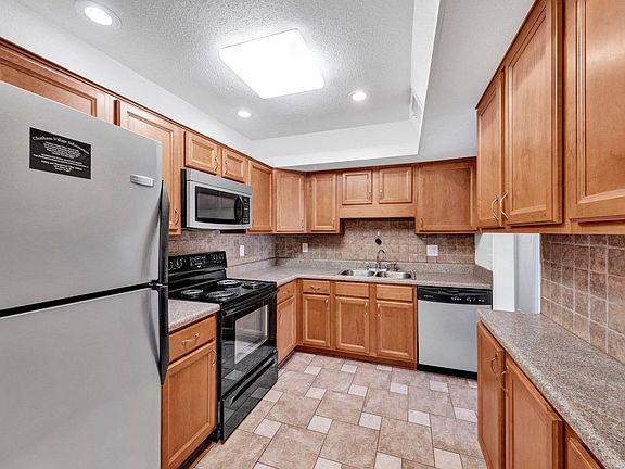 3rd image of 5906 Noyes Ct APT 4