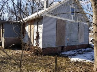 111 S 1st St, Liberty, MO 64068