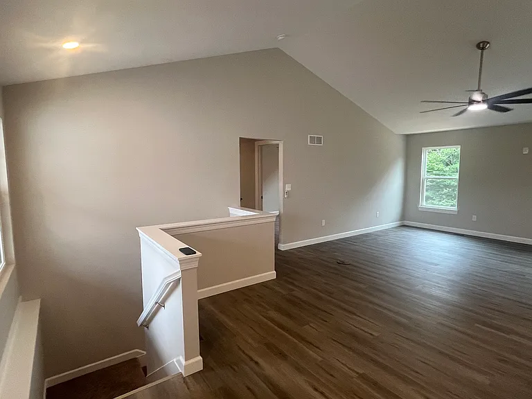 10720 Trenton Ln — Photo 7