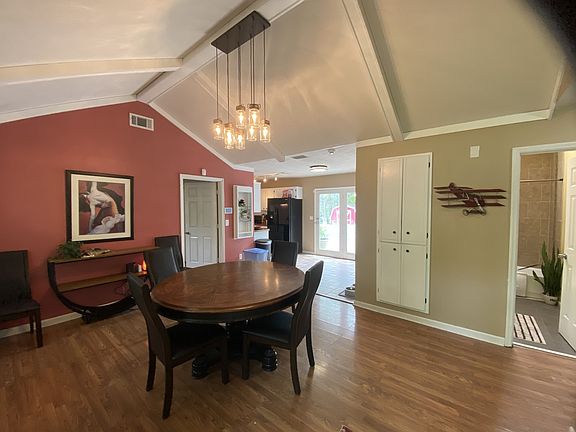 3rd image of 858 Raines St