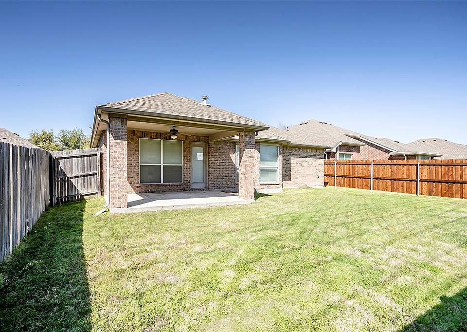 2nd image of 2752 Sunlight Dr