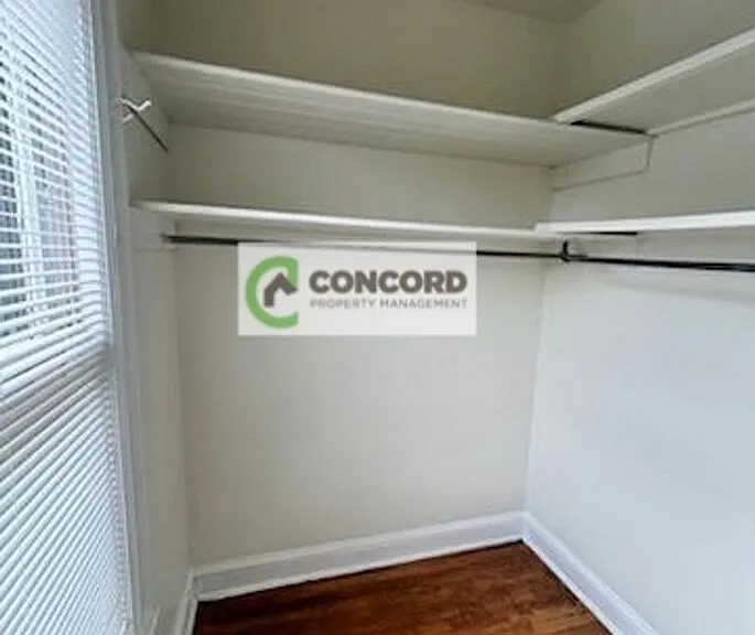 515 Summit Ave #3 — Photo 11