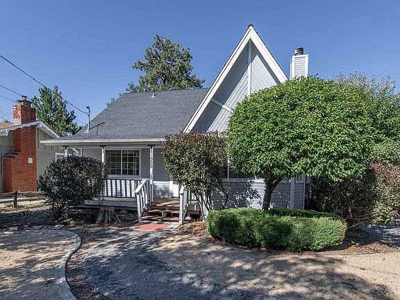 2nd image of 1589 Malabar Way