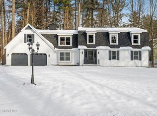 130 Chancellor Dr, Guilderland, NY 12084