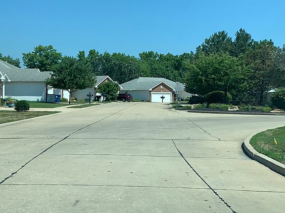 5th image of 111 Schulze Dr