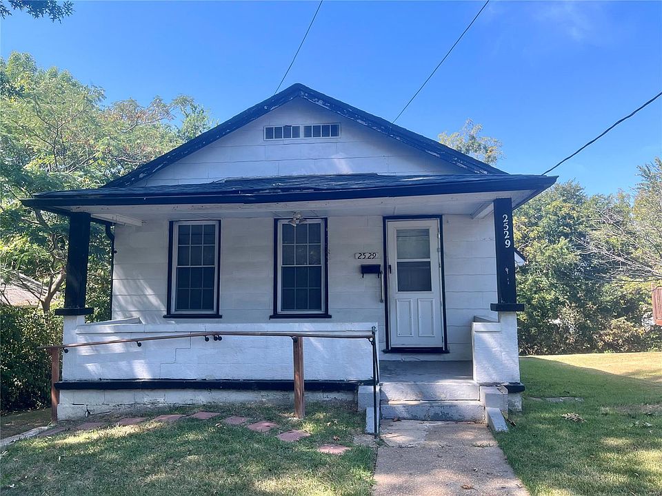 1st image of 2529 Valley Ave