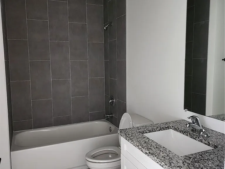 2431 Lola Ave S — Photo 4