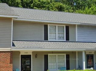 121 Rollingwood Dr, Dunn, NC 28334