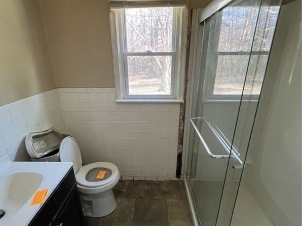 2502 Dry Bread Rd, Emporia, VA 23847