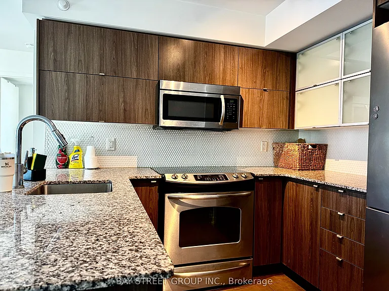 170 Fort York Blvd #409 — Photo 3