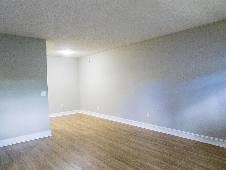 417 N E St #36 — Photo 5