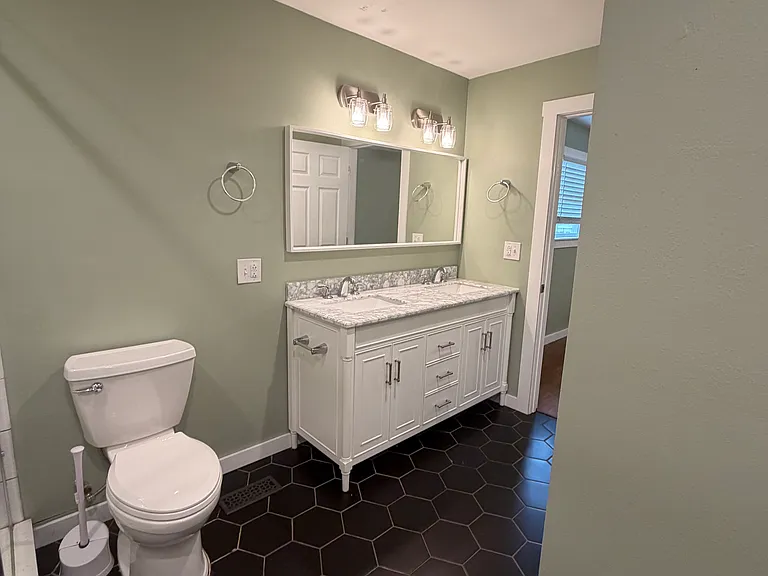 104 Cottonwood Ave — Photo 21