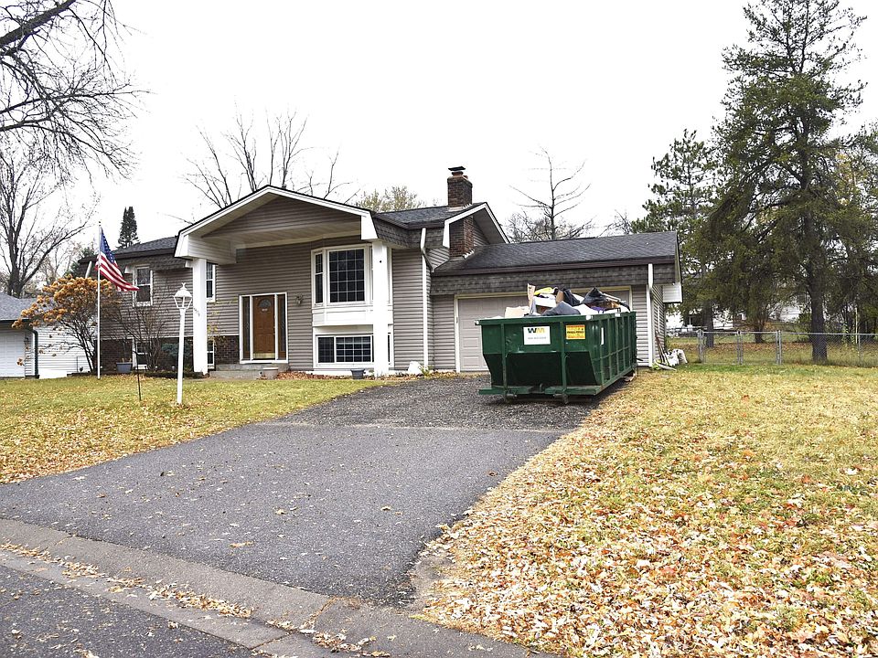 1st image of 16579 Galaxie Way