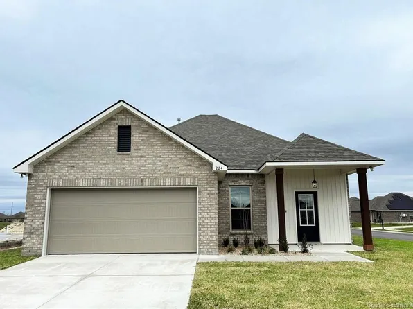 224 Summit Ave, Sulphur, LA 70665