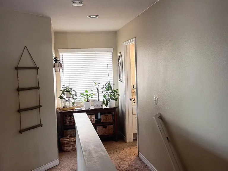 1415 Robles Dr — Photo 10