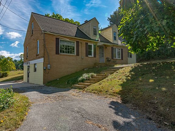 2nd image of 115 Lyons Cir