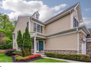 17 Tree Swallow Dr, Princeton, NJ 08540