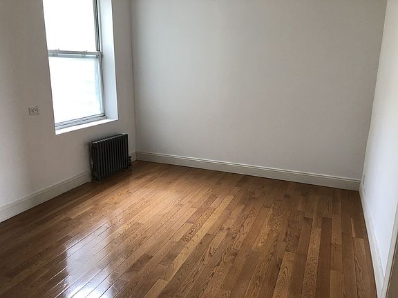4th image of 2595 45th St #7