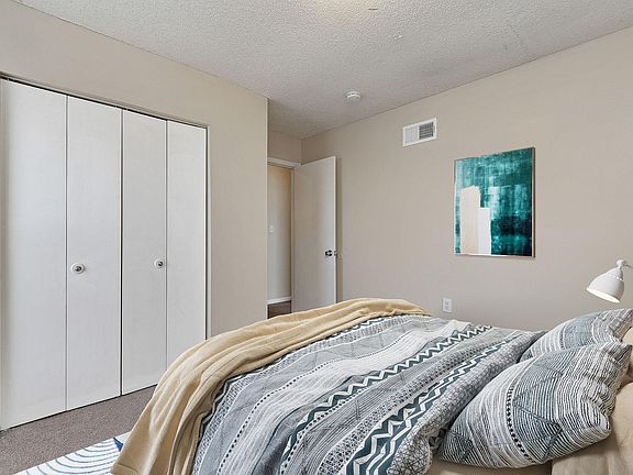 4th image of 13906 Grandboro Ln APT 18