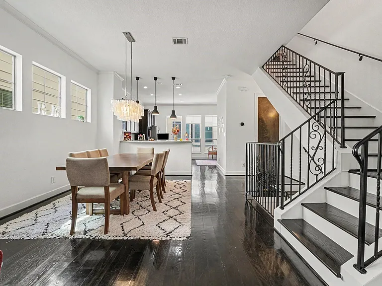 906 Patterson St — Photo 17