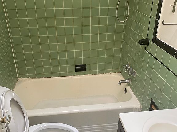 upstairs bathroom
