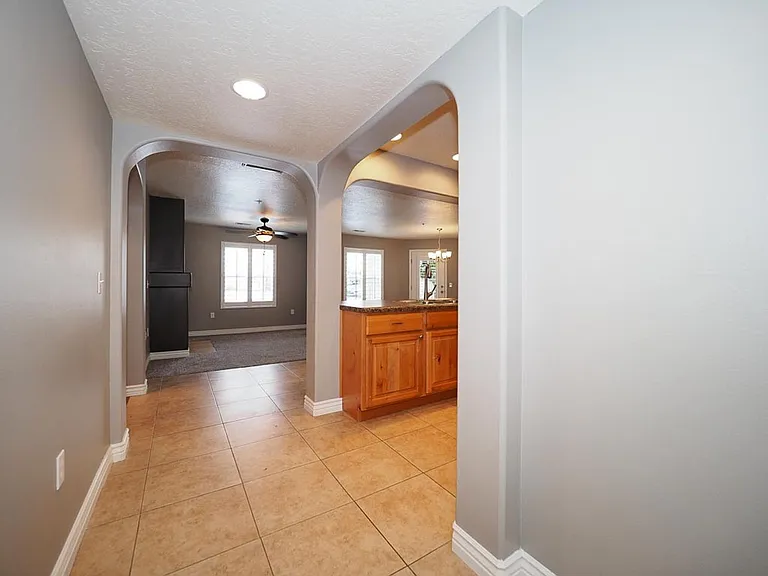 11776 S Grandville Ave #104 — Photo 8