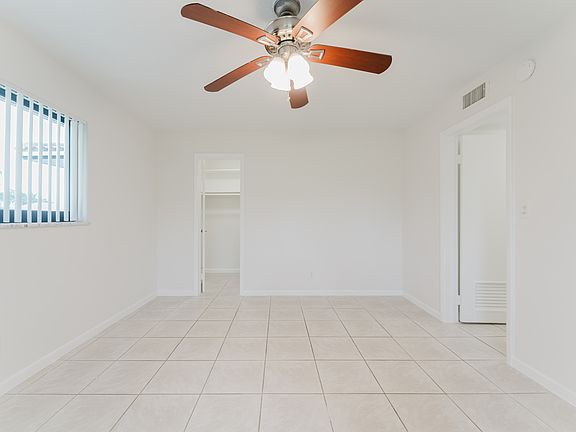 5th image of 6499 NE 7th Ave APT 7