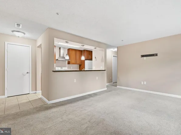 14018 Valleyfield Dr #6-7, Silver Spring, MD 20906