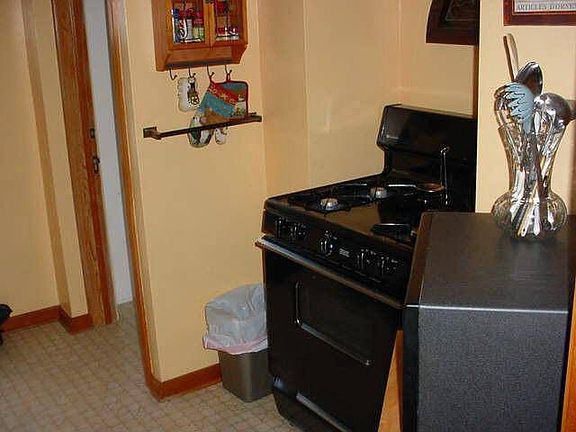 5th image of 14212 Birchwood Ave