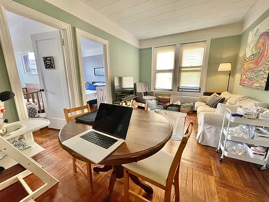 Rented by Keller Williams NYC | media 20