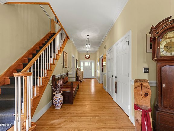 4th image of 153 Gale Rd