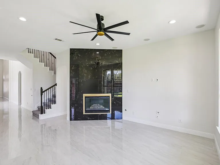 1123 Penny Worth Dr — Photo 6