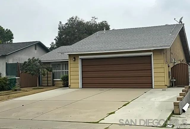 1st image of 1050 Raedel Dr
