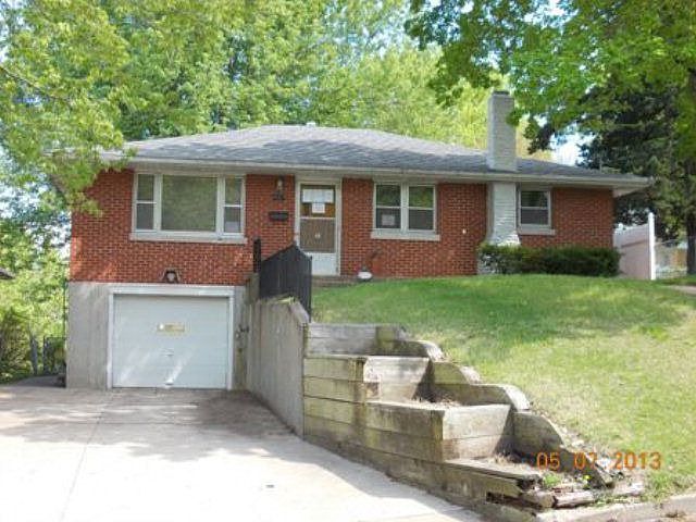 1st image of 405 Hart St