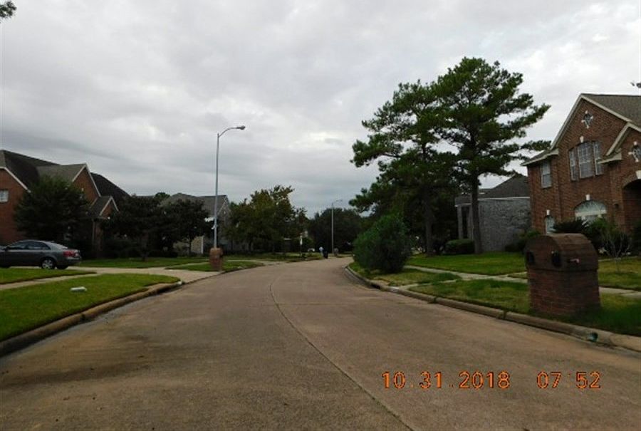 2nd image of 19706 Creekshore Dr