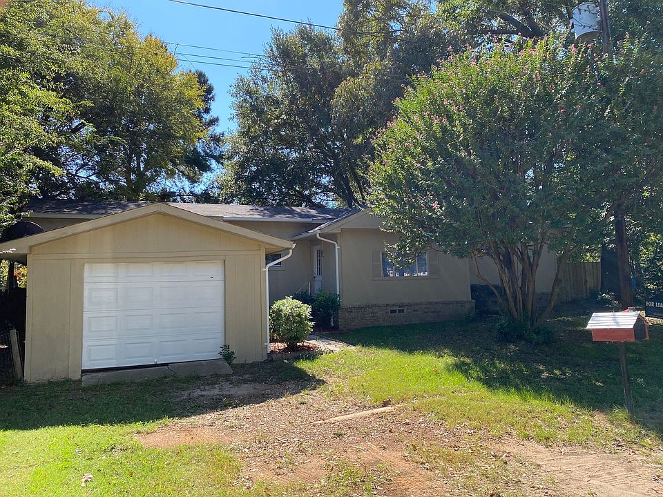 1st image of 16584 Lakeway Cir